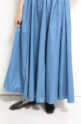 ブランコイブリロ（blanco y brillo）タフタフレアスカート／ブルー