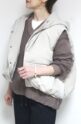 ブランコイブリロ（blanco y brillo）ショートダウンベスト／ベージュ