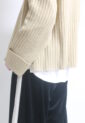 ロージー（ROSIEE）ボトルネックワイドリブニット／ベージュ