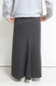 カフネ（CAFUNE）スムース素材Ｉラインスカート／チャコールグレー