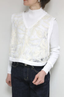 再々々入荷】ディニテコリエ(Dignite Collier）レースベスト／オフ