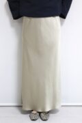 カフネ(CAFUNE)サテン地タイトスカート/ベージュ