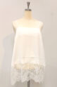 アンカルネ（Un carnet）裾レースキャミソール／オフ