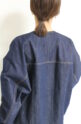 パシオーネ（PASSIONE）ノーカラーショートジャケット／インディゴ