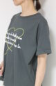 ロージー（ROSIEE）ハート刺繍の中に手書き風ロゴプリントＴシャツ／チャコール