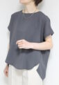 ディニテコリエ(Dignite Collier）裾切替プルオーバー／チャコール
