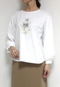 カロ（KARO）香水ボトルモチーフTシャツ／オフホワイト