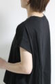 ディニテコリエ(Dignite Collier）フロッキープリントＴシャツ／ブラック