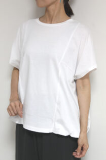 ディニテコリエ(Dignite Collier）バックバルーンヘムT／ホワイト