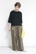 カフネ（CAFUNE）ブランドロゴ刺繍入り５分袖カットソー／ブラック