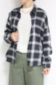 【再入荷】アンカルネ（Un carnet）後シャーリングワイドシャツ／グレー系