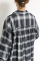 【再入荷】アンカルネ（Un carnet）後シャーリングワイドシャツ／グレー系