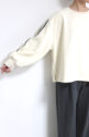 ディニテコリエ(Dignite Collier）ライン入りプルオーバー／アイボリー